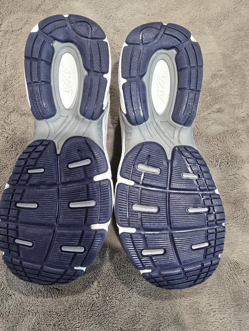 New Womens Size 8 Avia - Picture 3 of 8